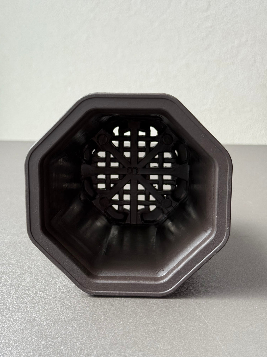 台湾製 3寸八角鉢<br>★1000円以上送料無料<br>★合計5,000円以上10%OFF実施中！