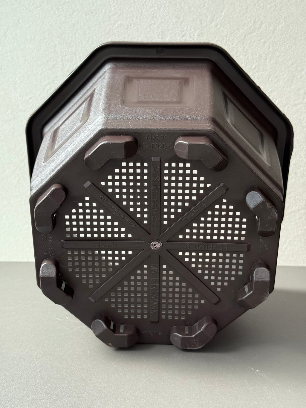 台湾製 9寸八角鉢<br>★1000円以上送料無料<br>★合計5,000円以上10%OFF実施中！